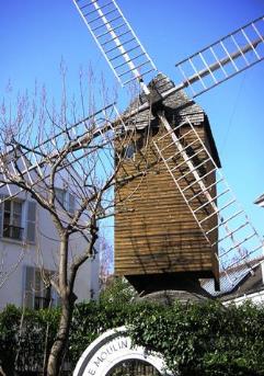 The Moulin de la Galette windmill 
